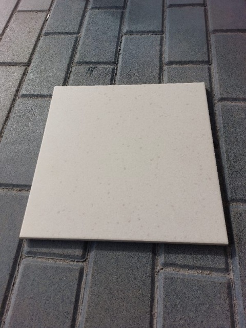 Gres techniczny ARKASA TEQ cream mat 12mm 29,7x29,7 gat. II